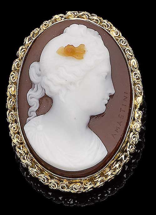 An early 19th century chalcedony cameo brooch/pendant, by Angelo Antonio Amastini