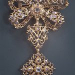 18th century gold and diamond brooch