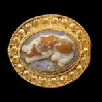 A Roman gold and glass cameo brooch Circa 2nd-3rd Century A.D.